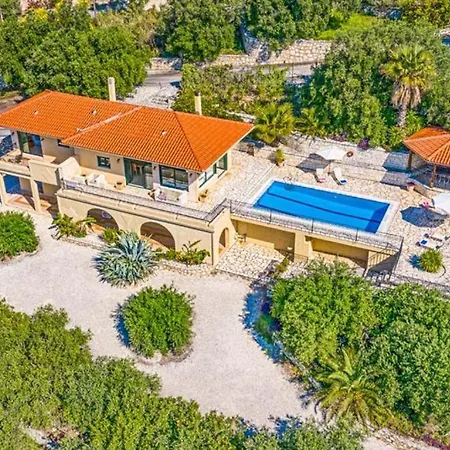 Theaya Nisaki (Corfu)